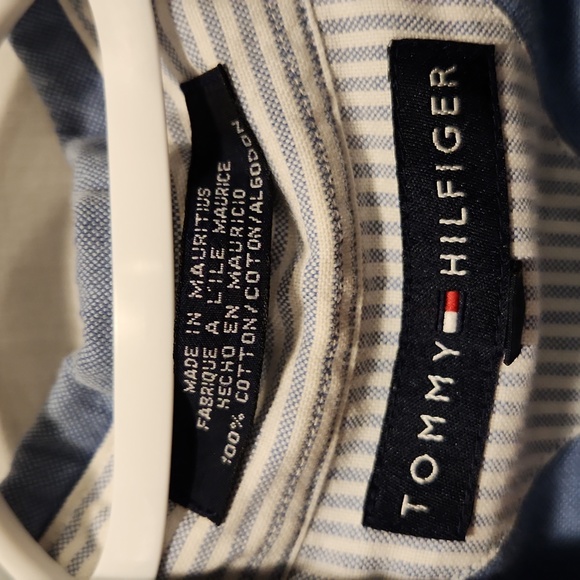 Men's Large Tommy Hilfiger blue button down collard shirt - Picture 5 of 8